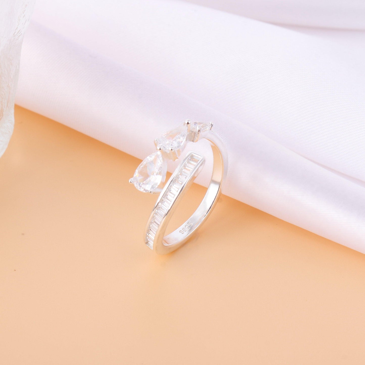 Ring-J4673