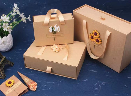 Pull-Out Kraft Bouquet Boxes-Package