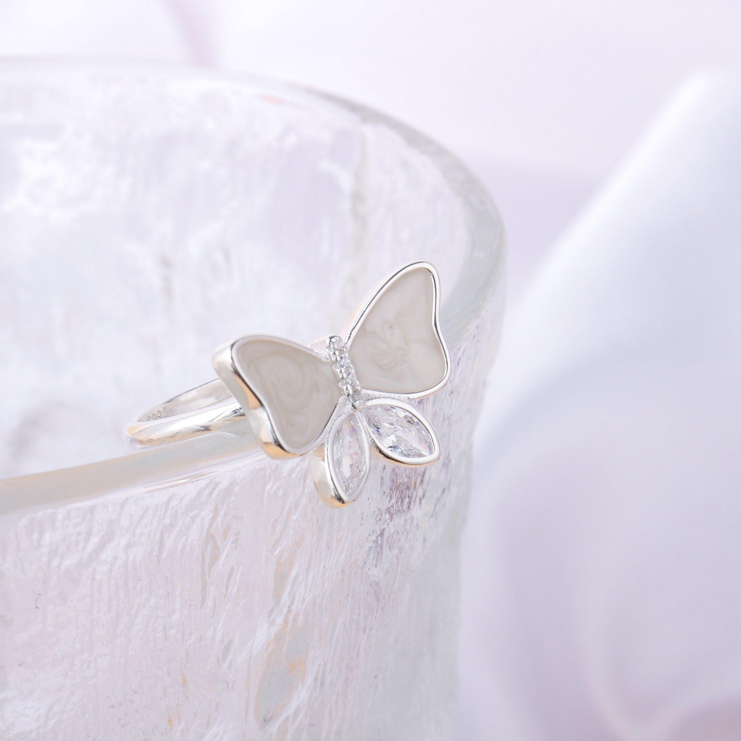 042-S925 Silver White Enamel Zircon Butterfly Ring