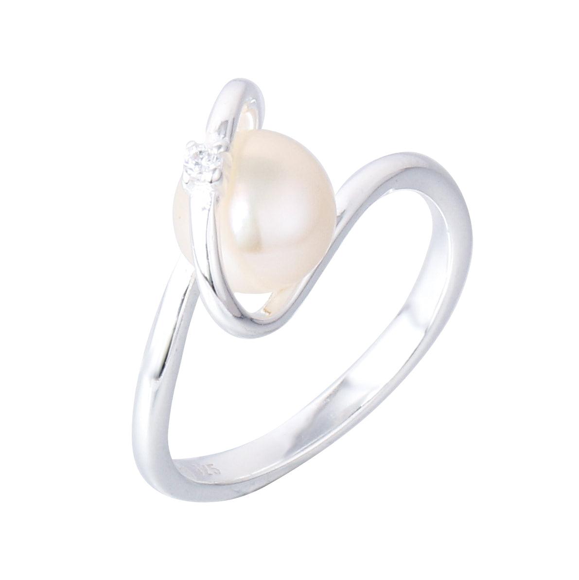 025-S925 Silver Freshwater Pearl Ring: Elegance Blooms