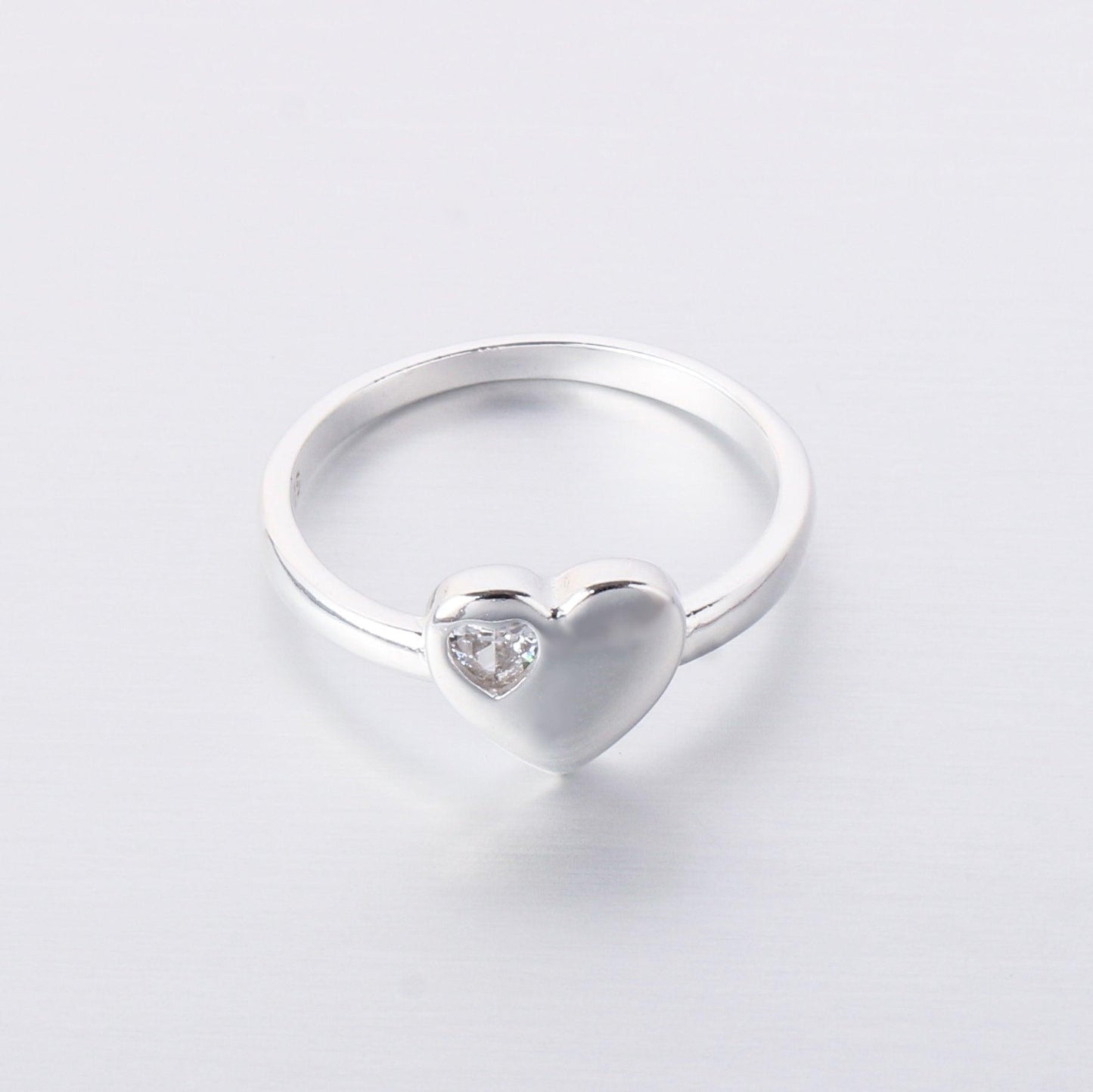 027-S925 Silver Heart Set Zircon Ring: Romantic Overflow